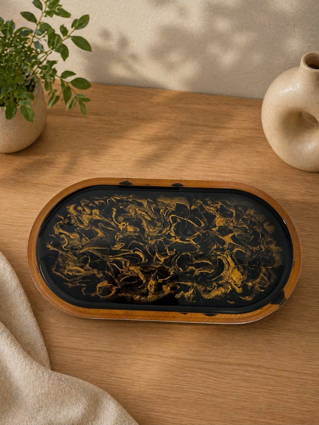 Oval Decorative Tray - Black/Gold